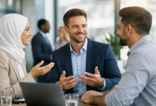 كيف أطور مهارات التواصل الفعال في العمل والحياة؟