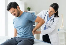 أسباب آلام الظهر ومتى تحتاج إلى فحص طبي